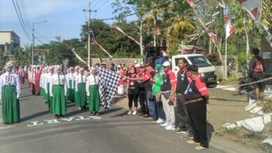 Lomba Gerak Jalan Awali Kegiatan Agustusan di Kelurahan Antirogo Kecamatan Sumbersari Jember