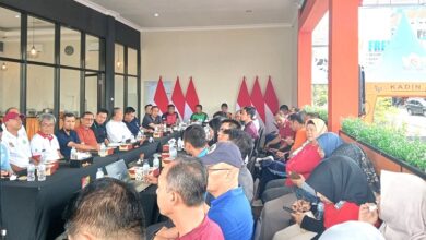 Bupati Jember Wajibkan Kepala Sekolah Buat Grup WA dengan Wali Murid
