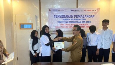 Disnaker Jember Lepas 40 Tenaga Kerja Kompeten untuk Magang di Sejumlah Perusahaan