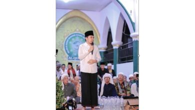 Restu Ayah Angkat Lempangkan Jalan Gus Fawait Menuju Pendapa Wahyawibawagraha Jember
