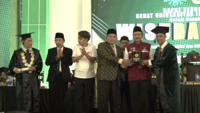 Hadiri Wisuda UIJ, Gus Ipul: Dari Kampus Ini untuk Indonesia