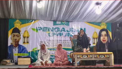 Di Haul Majemuk Masyarakat Babatan, Ning Aisyah Paparkan Lima Alam yang Akan Dilalui Manusia